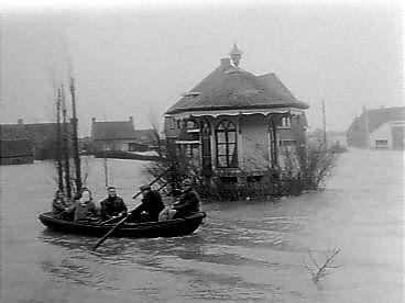 Zuidland herdenkt slachtoffers Watersnoodramp 1953